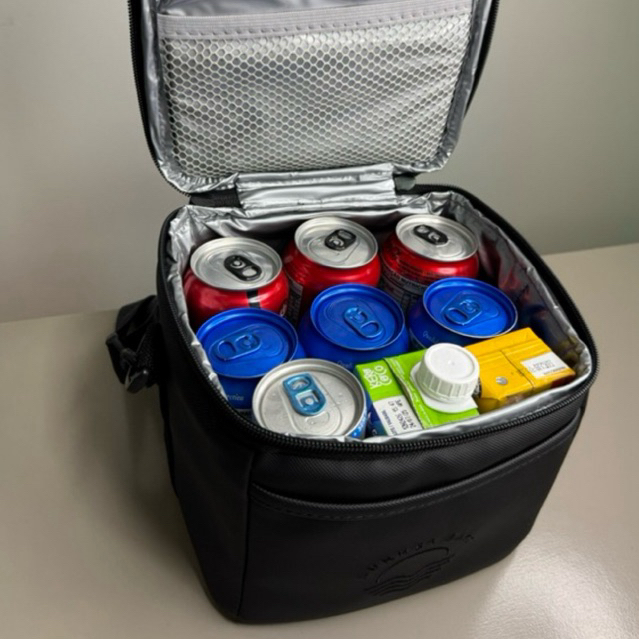 Bolsa Térmica Fitness Impermeável Academia Lancheira Marmiteira Viagem Preta
